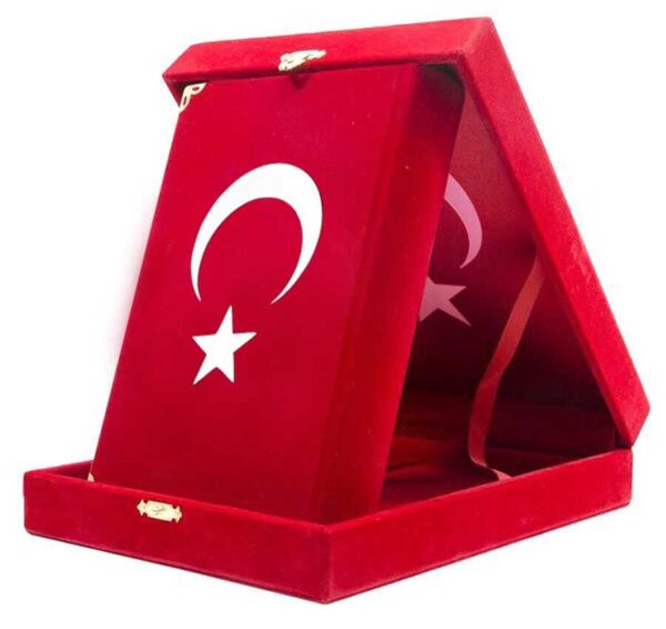 Kadife Kutulu Kur’an-ı Kerim (Hafız Boy, Ayyıldız, Kırmızı)